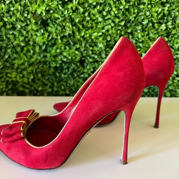 Shoes - Picture 4 of 7